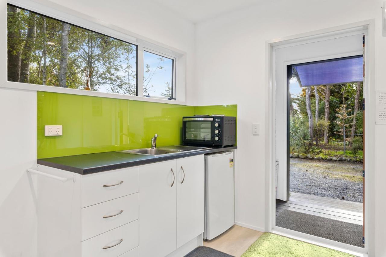 Waitahanui Bellbird Cottage - Lake Taupo Bach מראה חיצוני תמונה