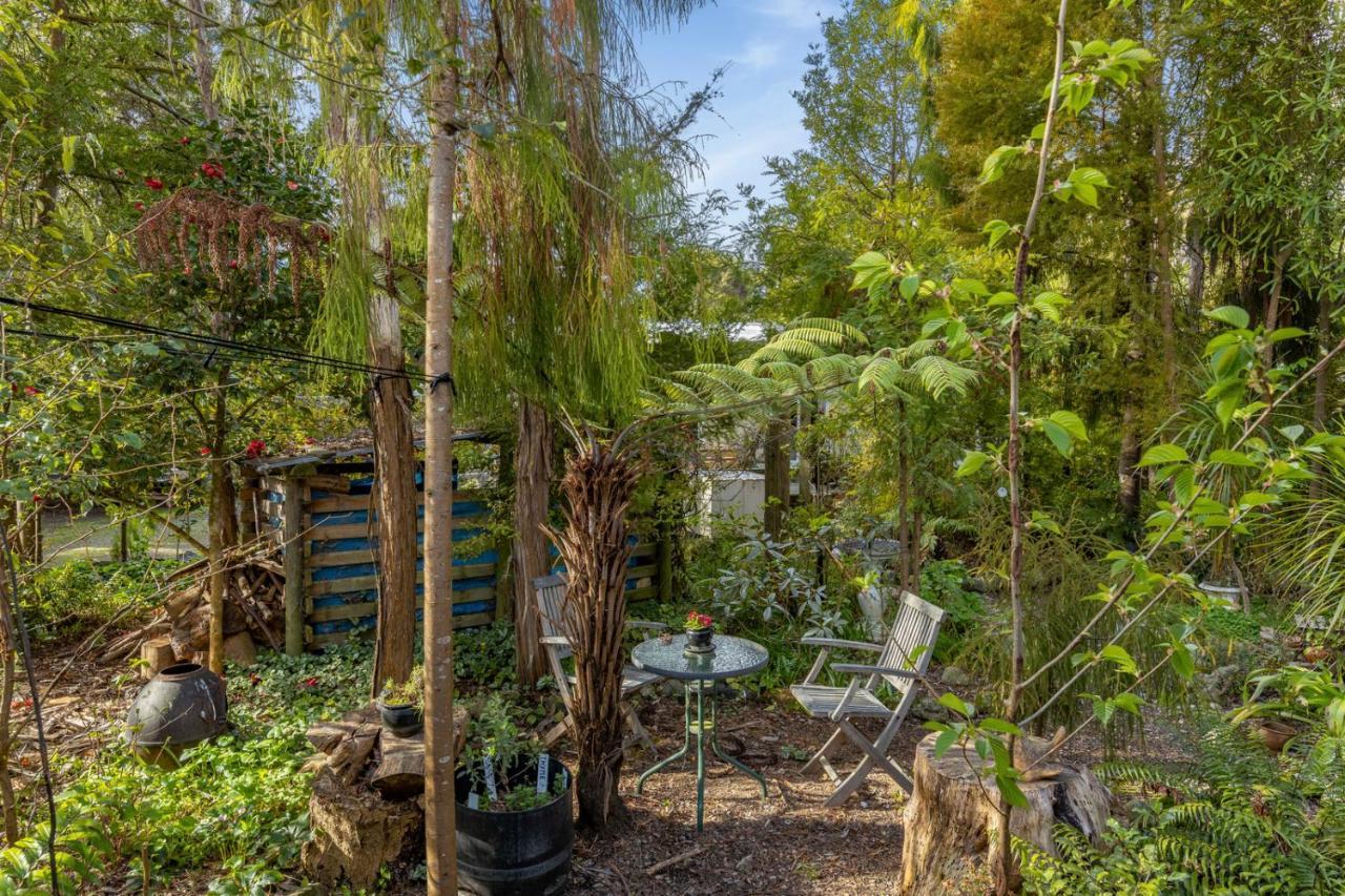 Waitahanui Bellbird Cottage - Lake Taupo Bach מראה חיצוני תמונה